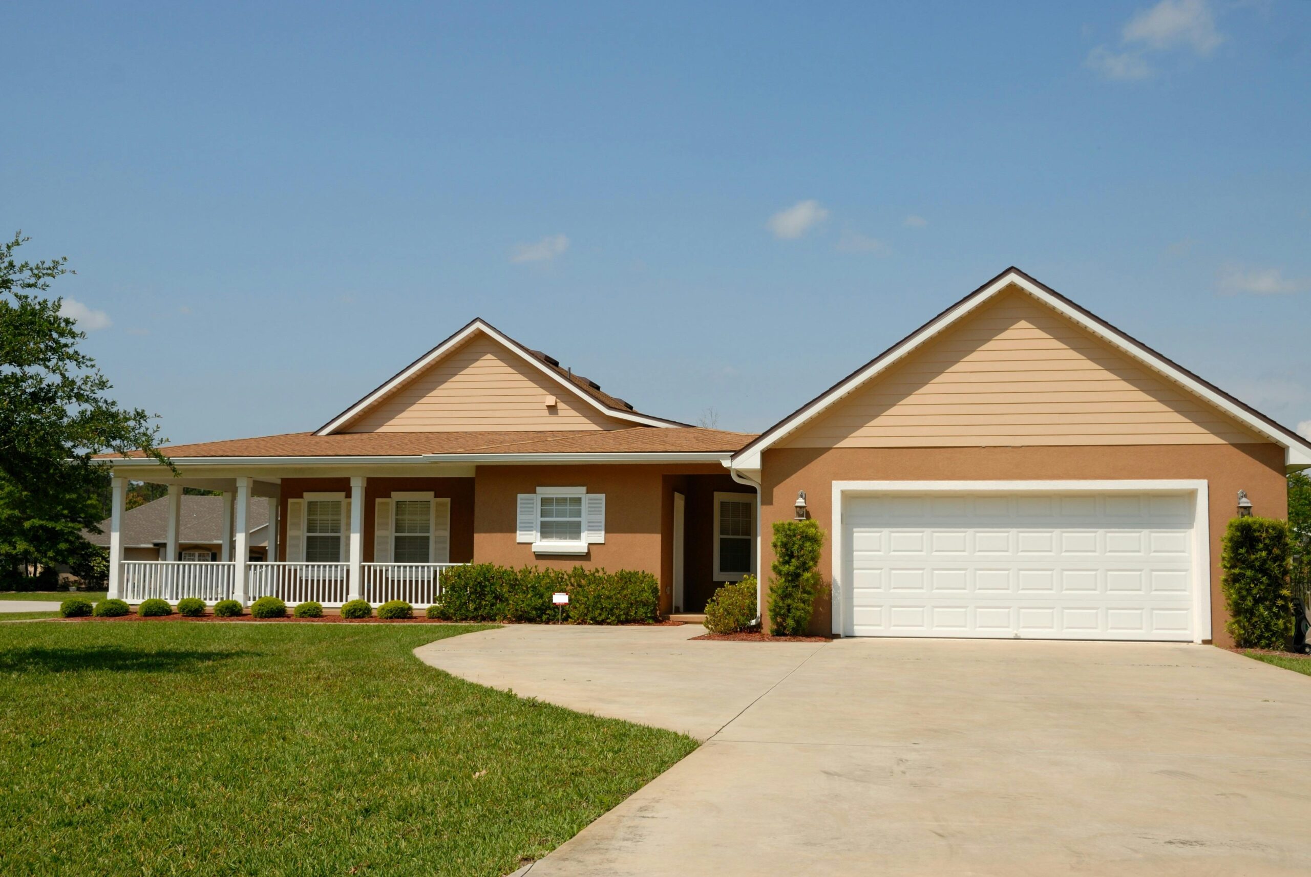 house-lawn-warm-climate